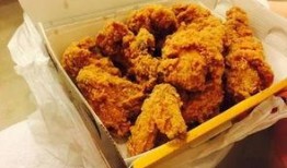 爆料外卖炸鸡视频播放,外卖视频引网友热议！